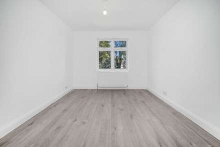 West End Avenue, Leyton, E10, Image 18