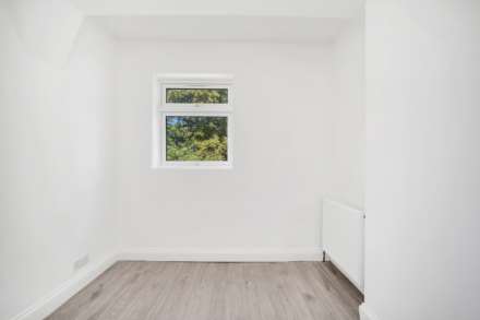 West End Avenue, Leyton, E10, Image 21