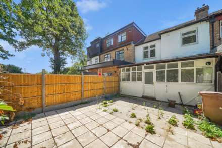 West End Avenue, Leyton, E10, Image 22