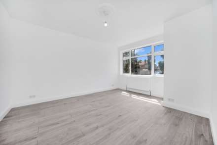 West End Avenue, Leyton, E10, Image 4