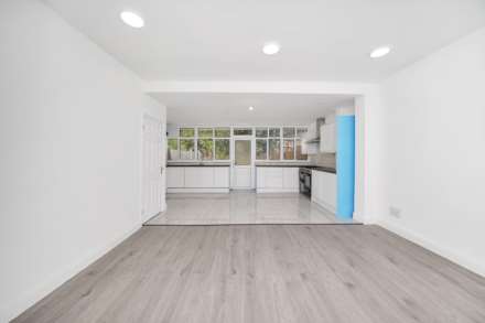 West End Avenue, Leyton, E10, Image 7