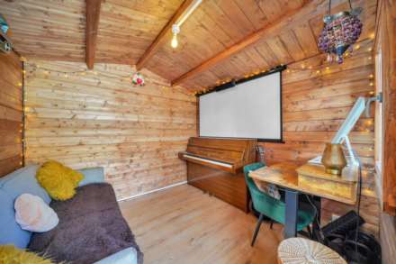 Dawlish Road, London, E10, Image 18
