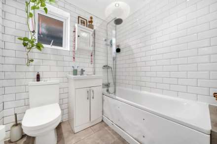 Dawlish Road, London, E10, Image 8