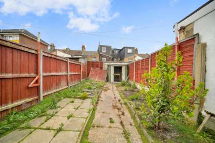 Caistor Park Road, Stratford, E15, Image 13