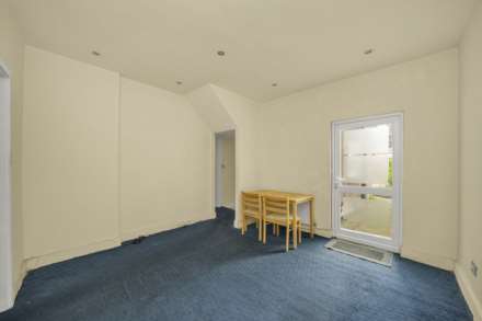 Caistor Park Road, Stratford, E15, Image 4