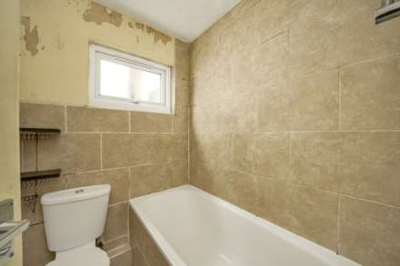 Caistor Park Road, Stratford, E15, Image 7
