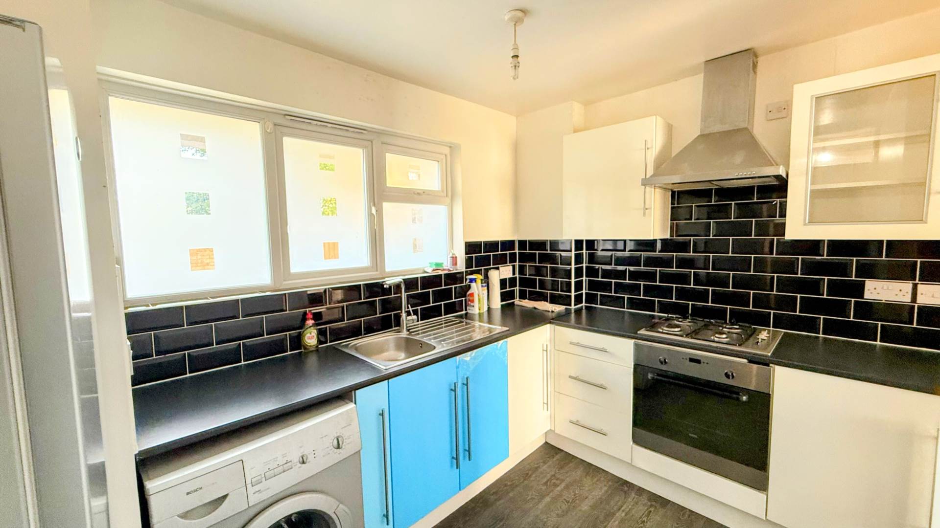 Underwood Court, Leyton, Image 4