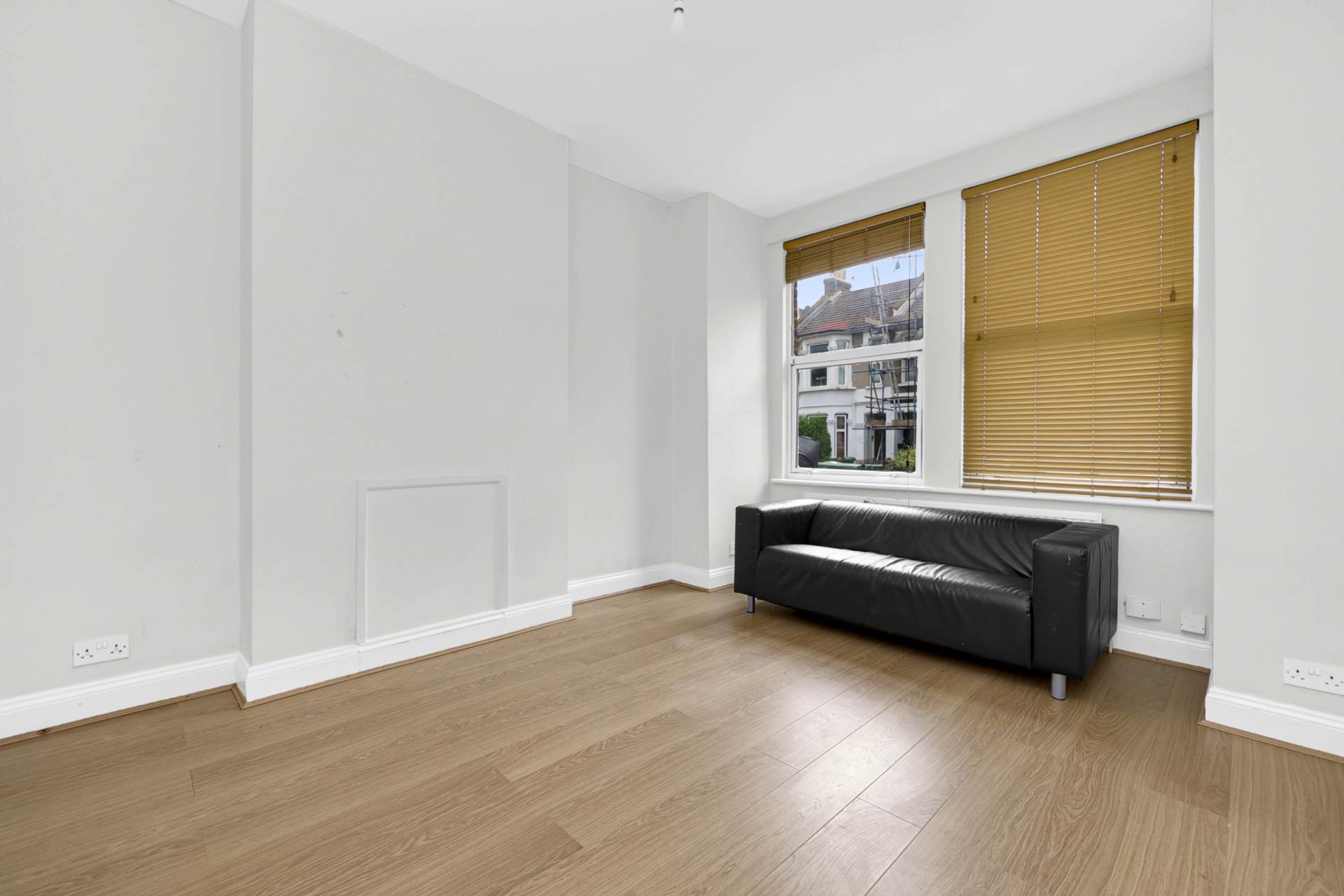 Francis Road, Leyton, E10, Image 3