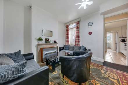 Skeltons Lane, Leyton, Image 4