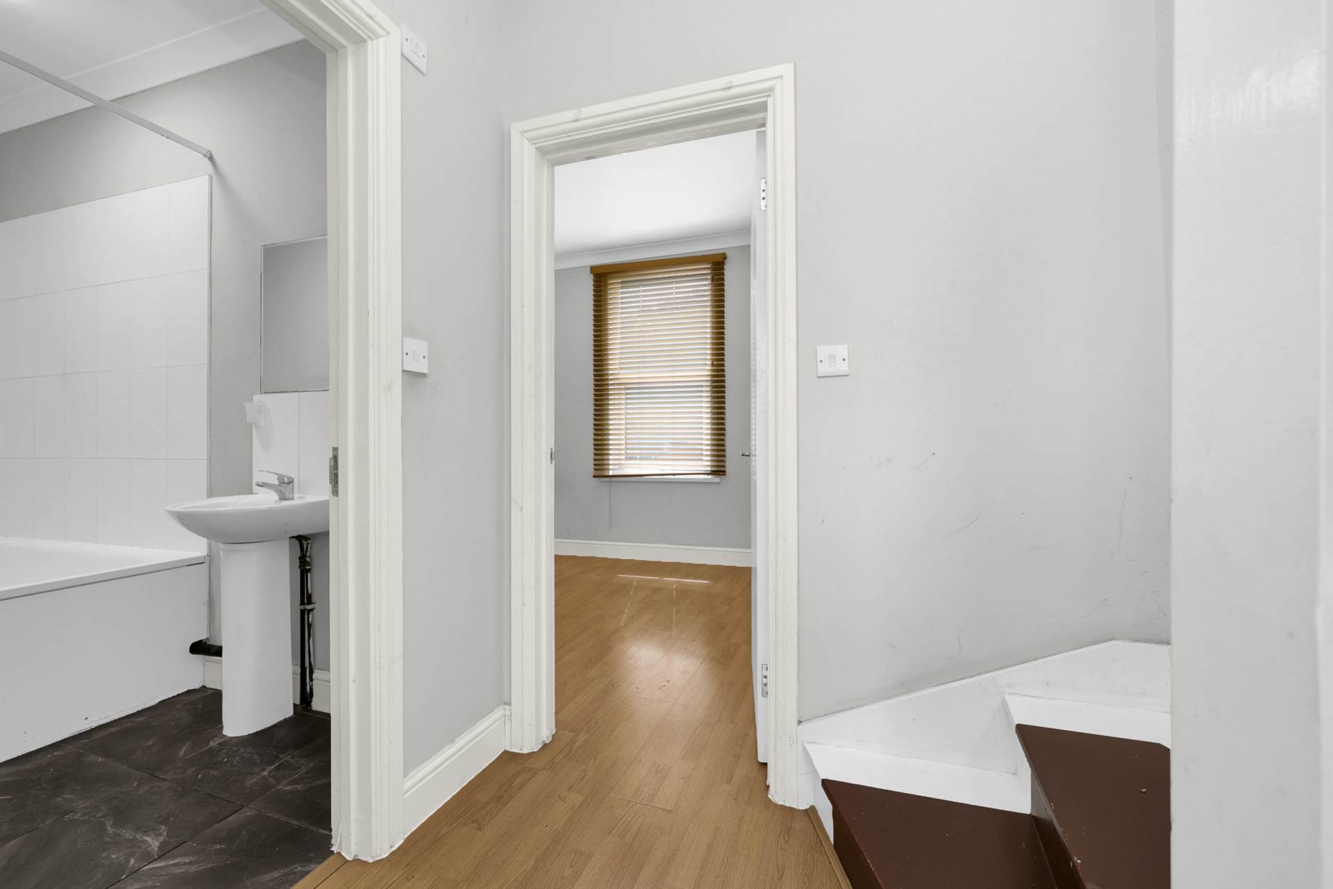 Coopers Lane, Leyton, E10, Image 11