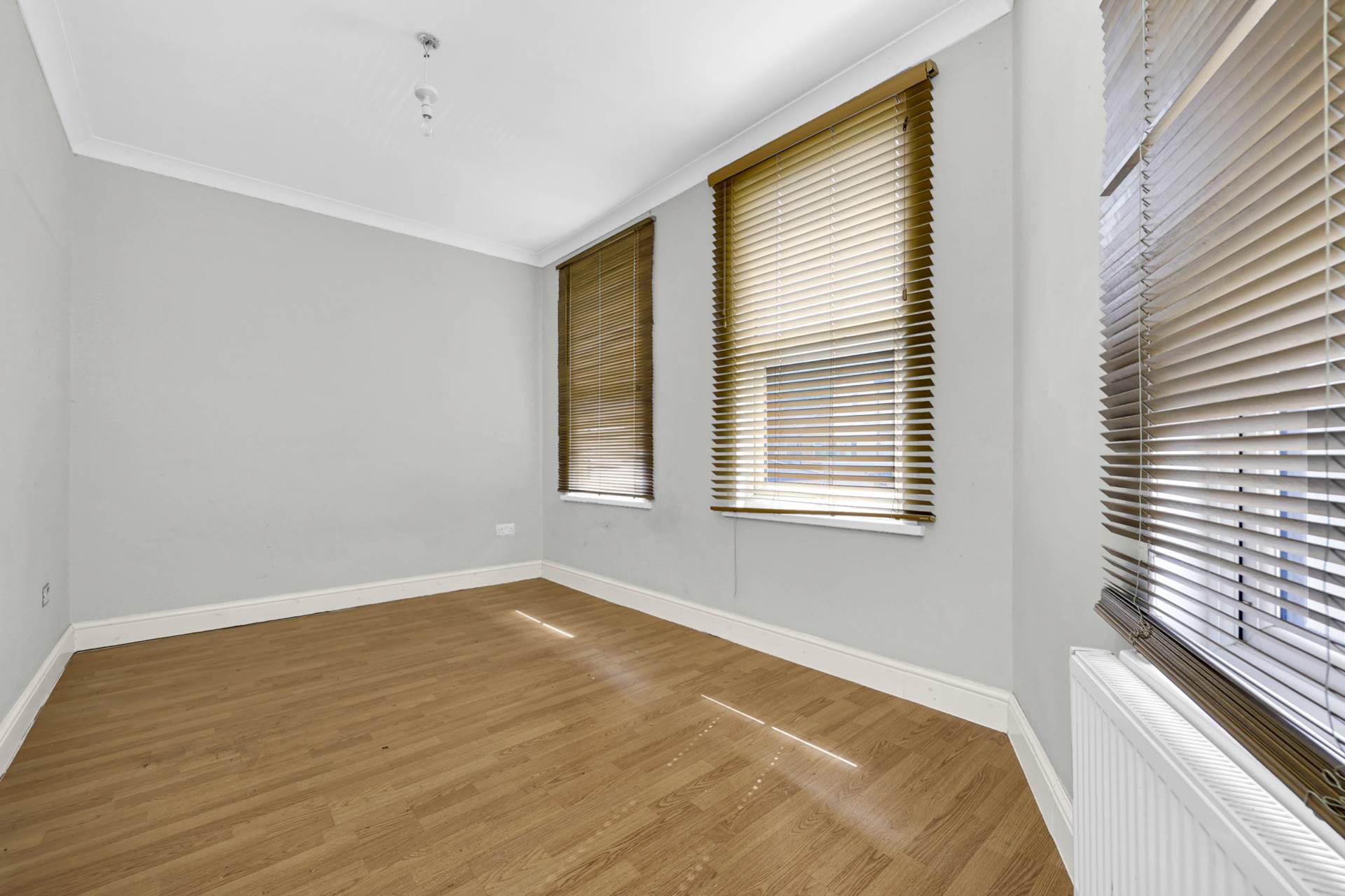 Coopers Lane, Leyton, E10, Image 13