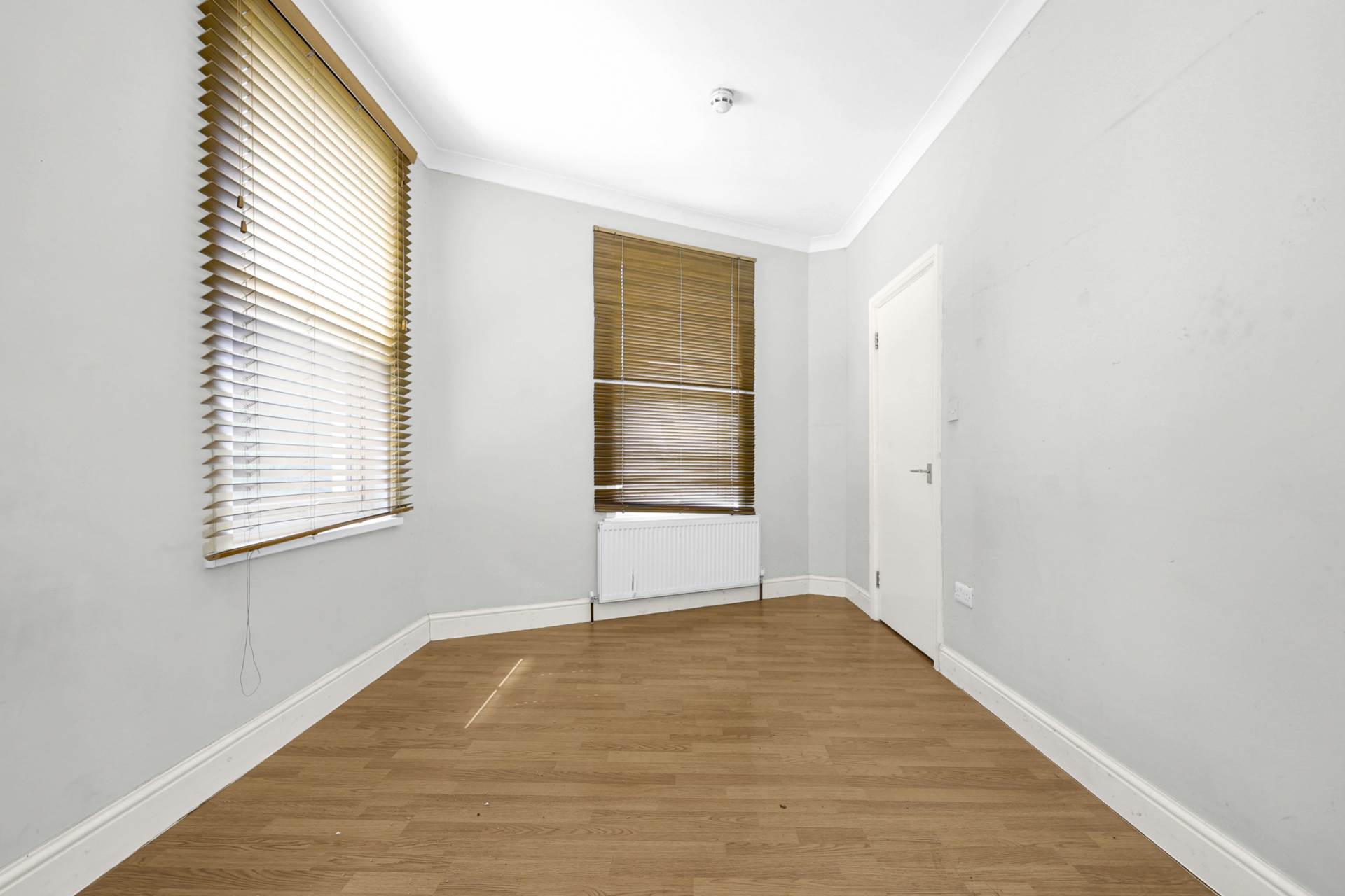 Coopers Lane, Leyton, E10, Image 15