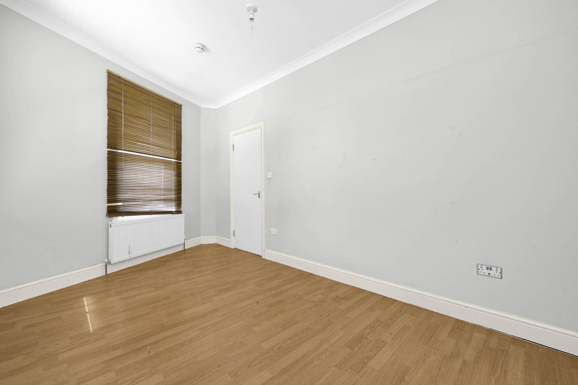 Coopers Lane, Leyton, E10, Image 16