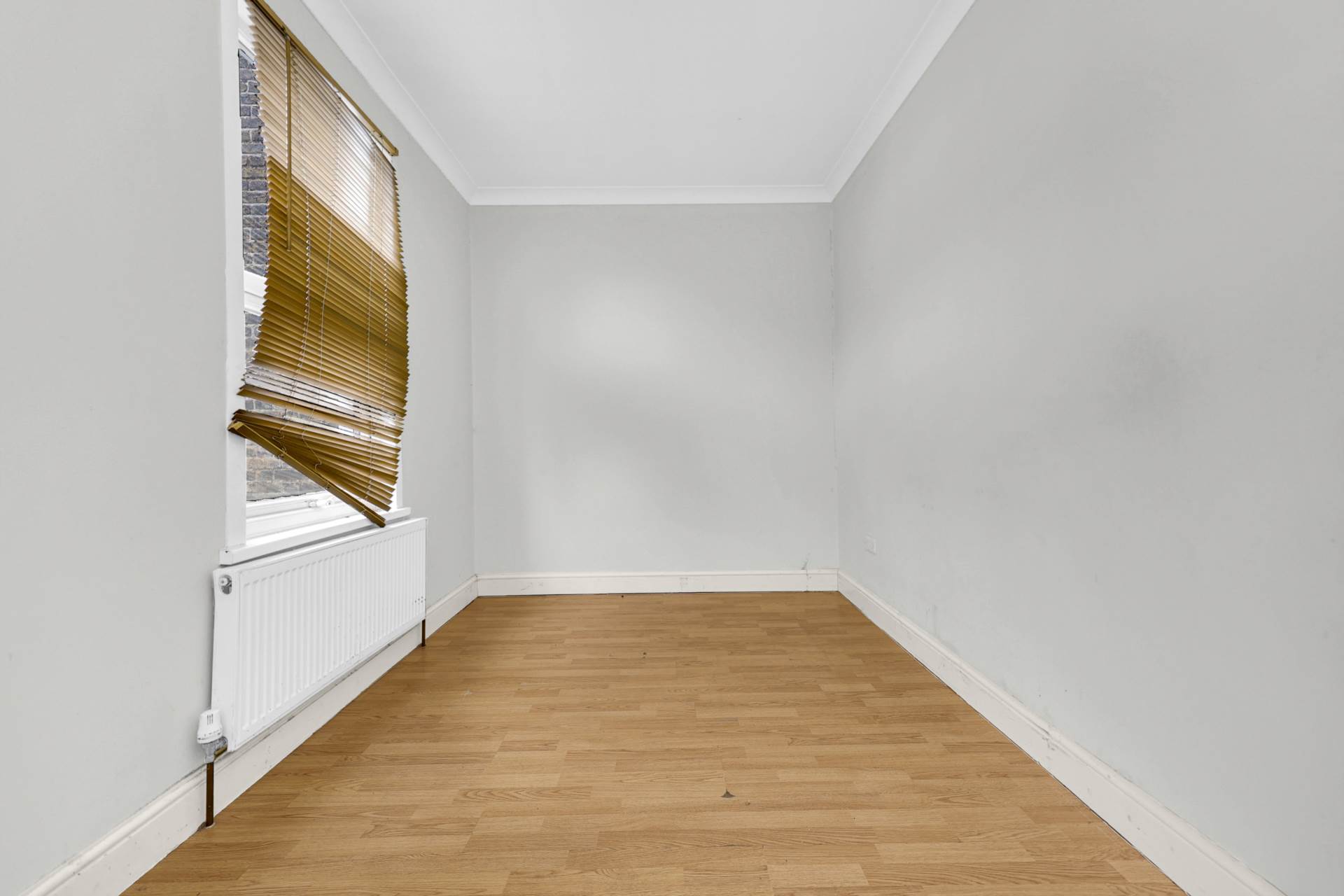 Coopers Lane, Leyton, E10, Image 18