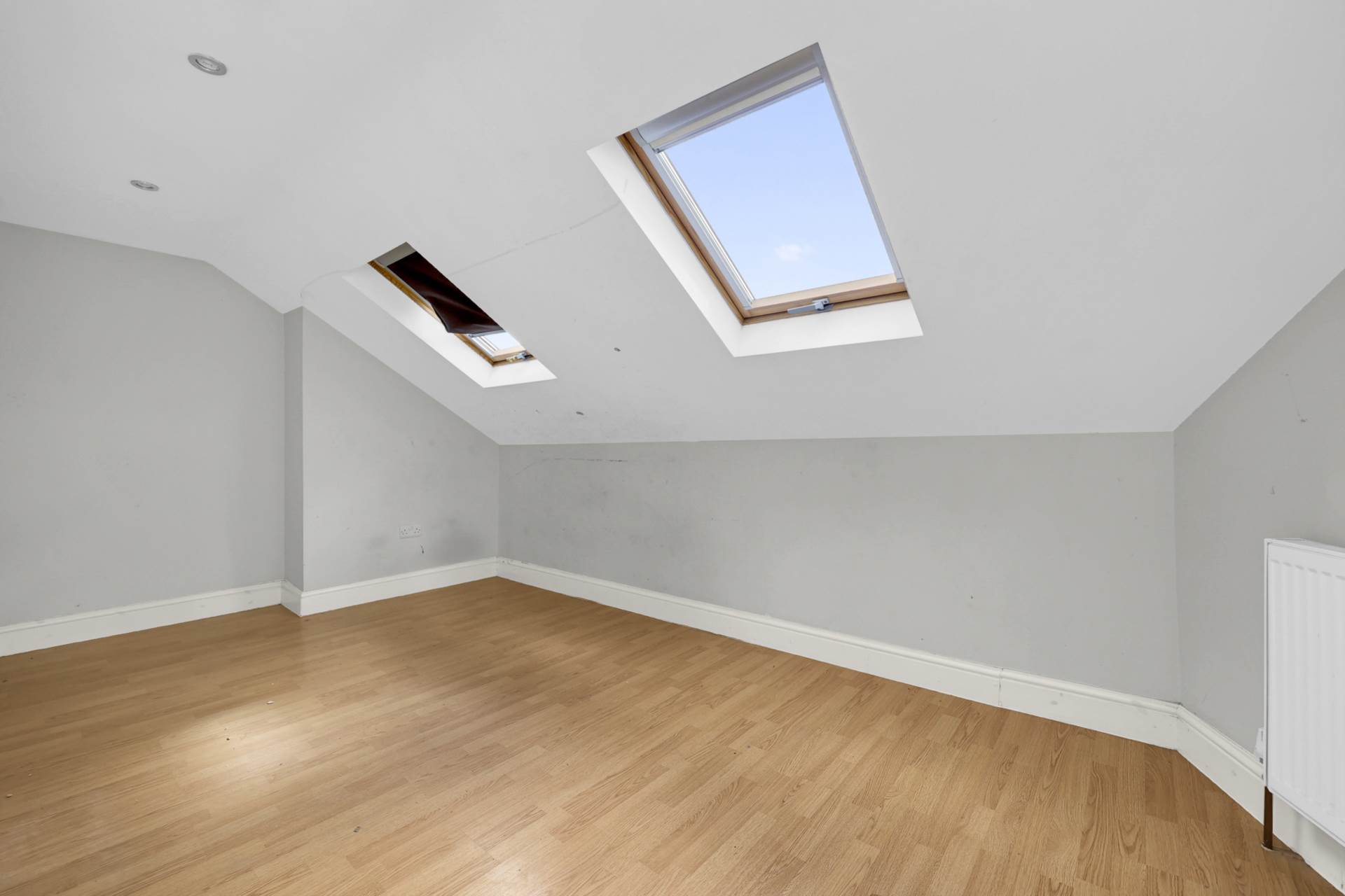 Coopers Lane, Leyton, E10, Image 21
