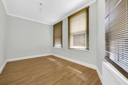 Coopers Lane, Leyton, E10, Image 13