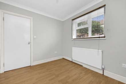 Coopers Lane, Leyton, E10, Image 23