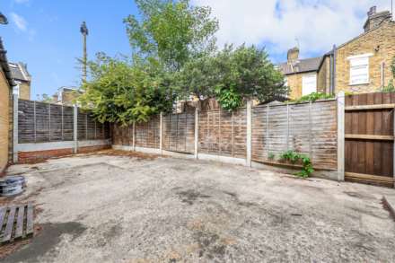 Coopers Lane, Leyton, E10, Image 25