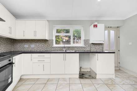 Coopers Lane, Leyton, E10, Image 6
