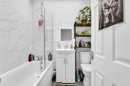 Pearcroft Road, London, E11, Image 11