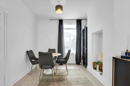 Pearcroft Road, London, E11, Image 4