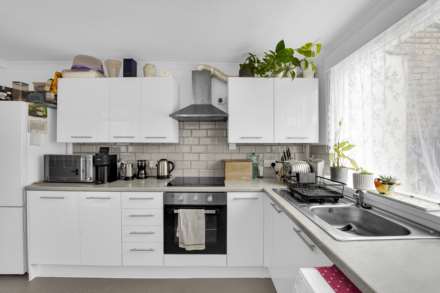 Pearcroft Road, London, E11, Image 7