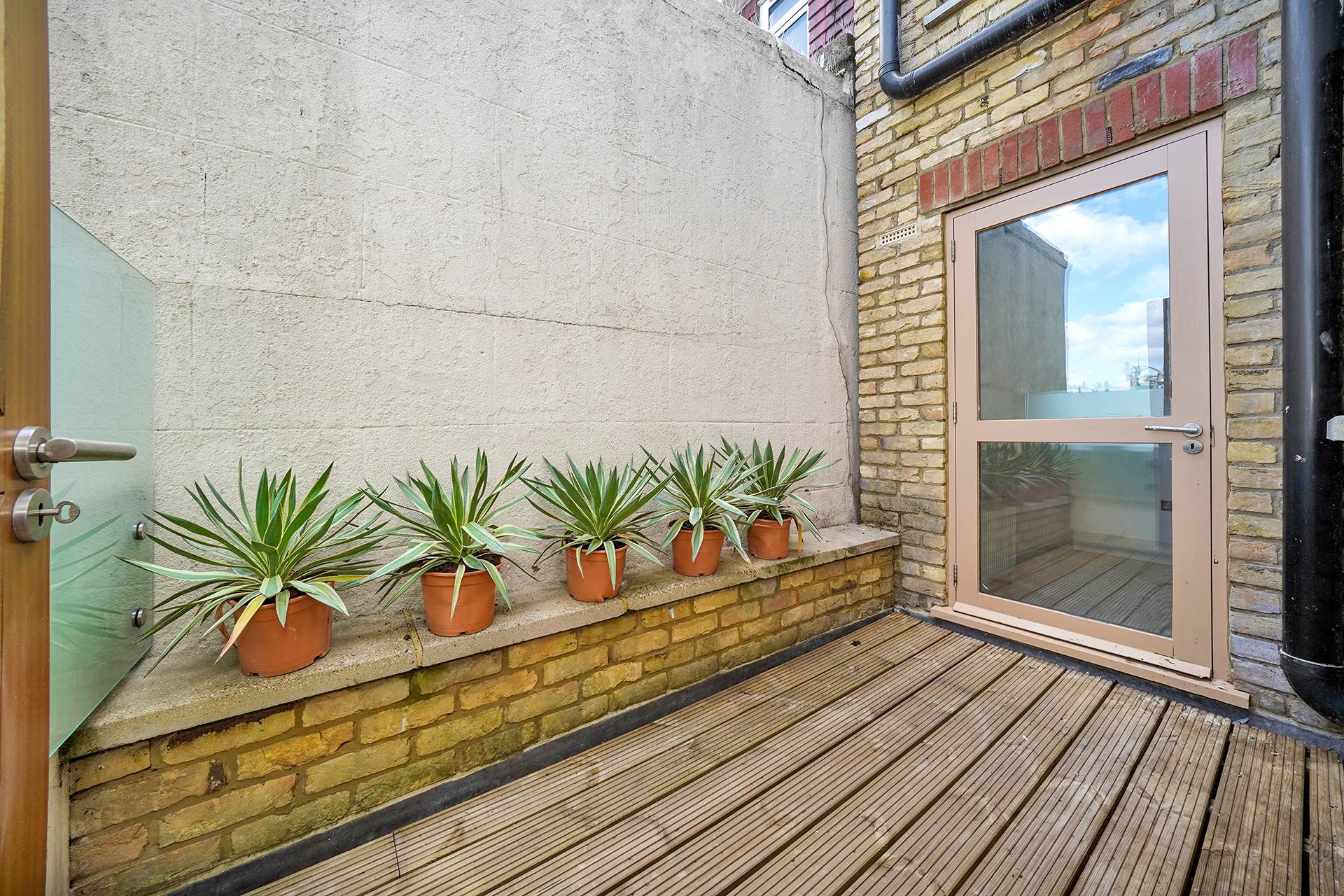Oliver Rd, Oliver, E10, Image 13