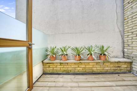 Oliver Rd, Oliver, E10, Image 14