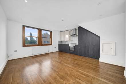 Oliver Rd, Oliver, E10, Image 3