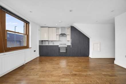 Oliver Rd, Oliver, E10, Image 6