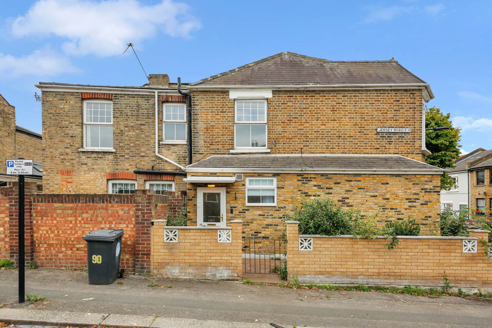 Newport Road, Leyton, E10, Image 1
