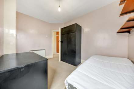 Colchester Road, Leyton, E10, Image 17
