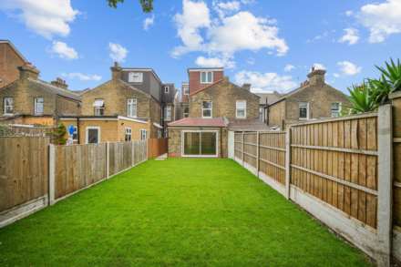 Windsor Road, Leyton, E10, Image 26