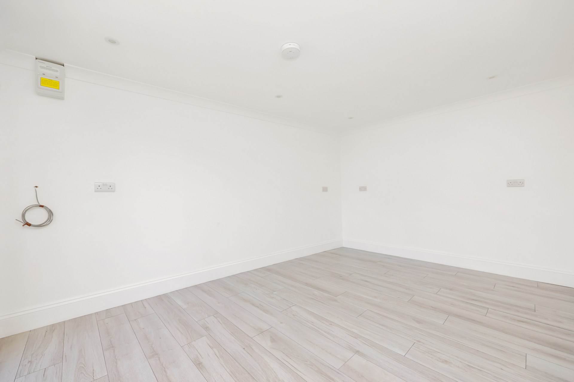 Chandos Road, Stratford, E15, Image 12