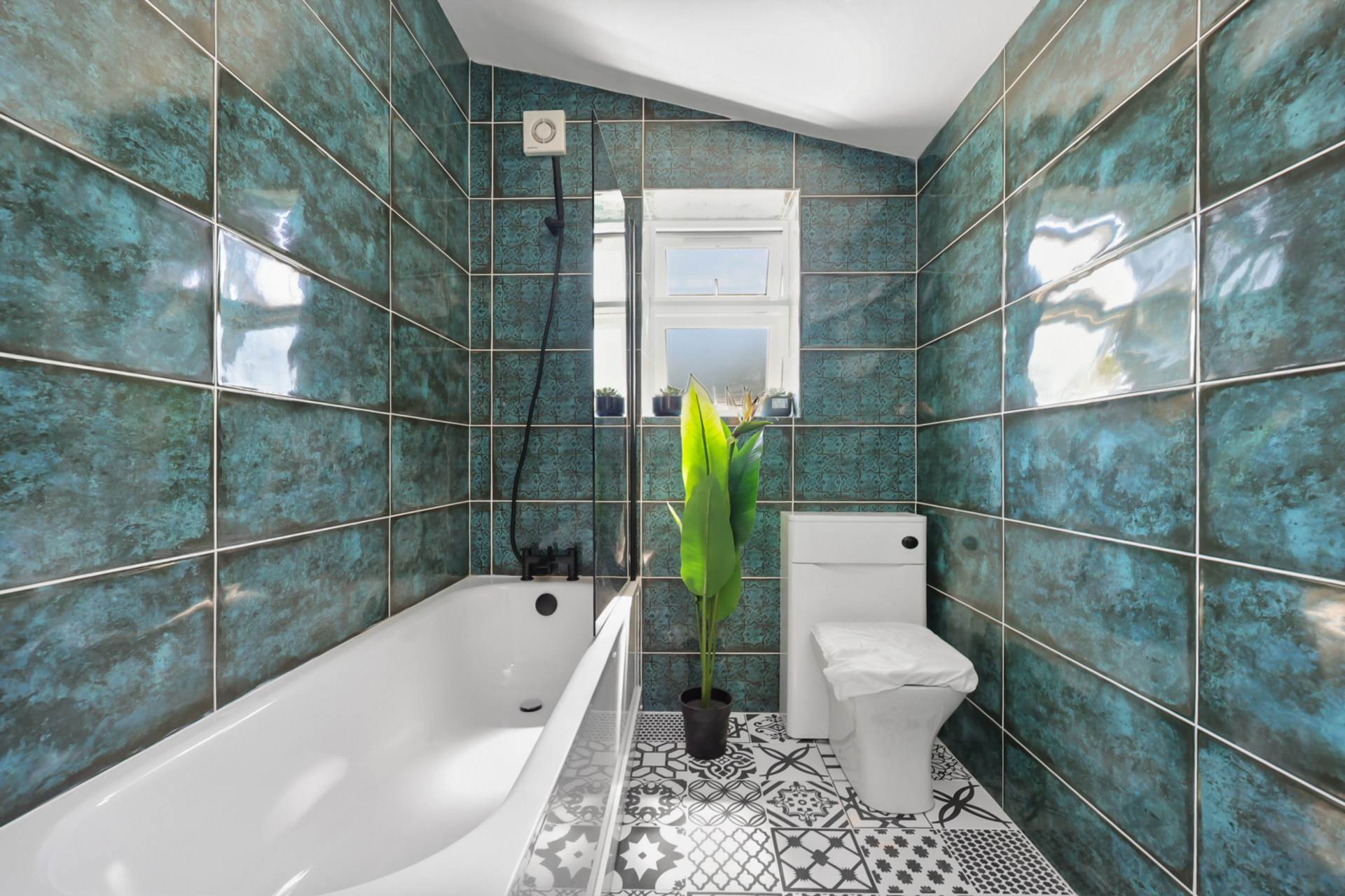 Chandos Road, Stratford, E15, Image 27