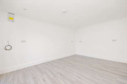Chandos Road, Stratford, E15, Image 12