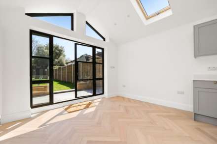 Chandos Road, Stratford, E15, Image 21