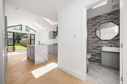 Chandos Road, Stratford, E15, Image 25