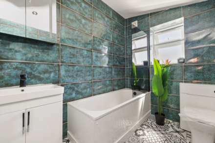 Chandos Road, Stratford, E15, Image 28