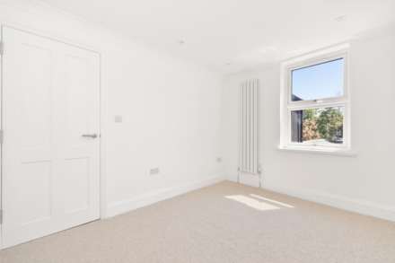 Chandos Road, Stratford, E15, Image 40