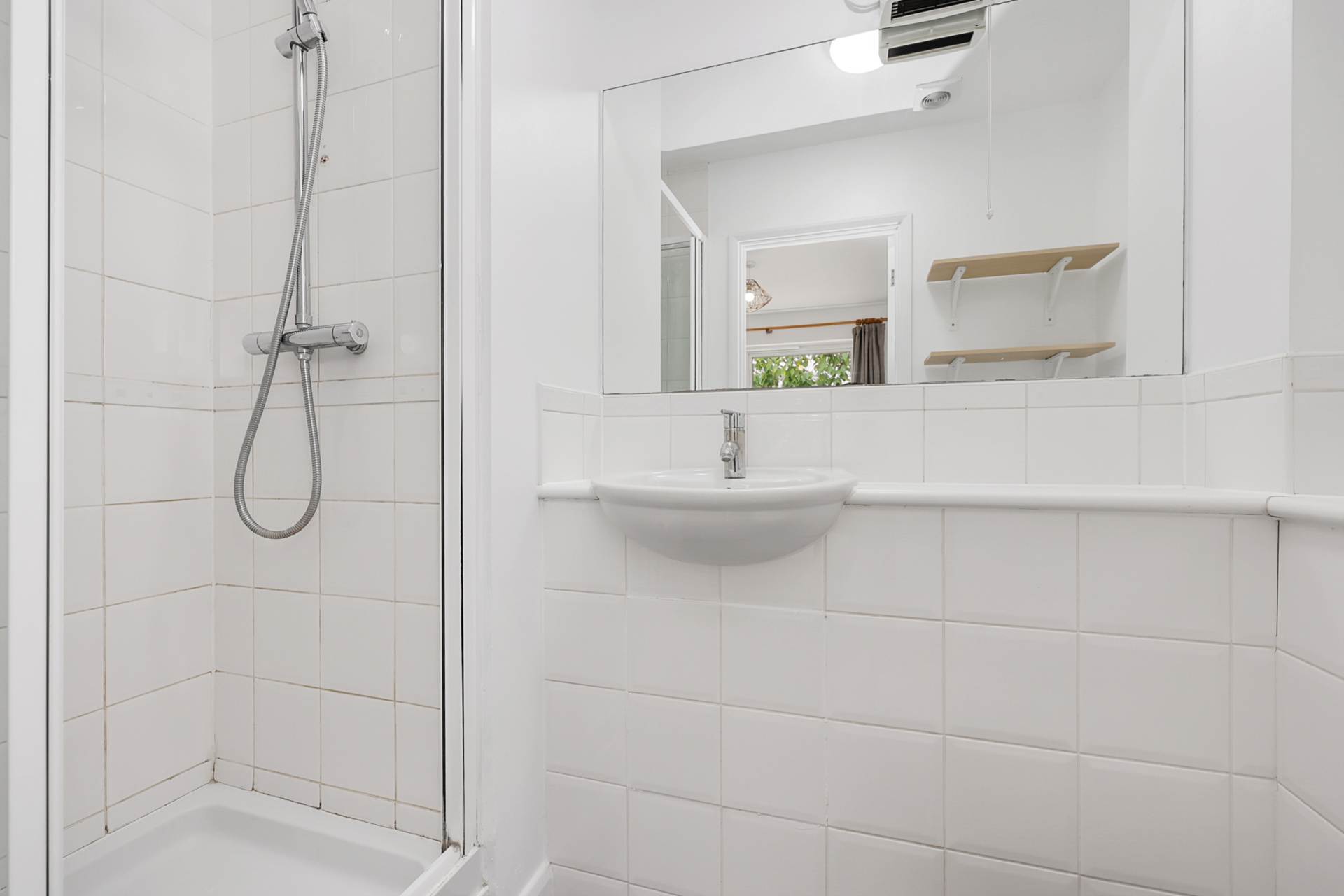 Wood Street, Walthamstow, E17, Image 18