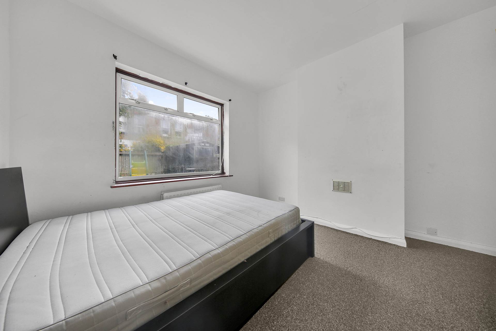 Kettlebaston Road, Leyton, E10, Image 10