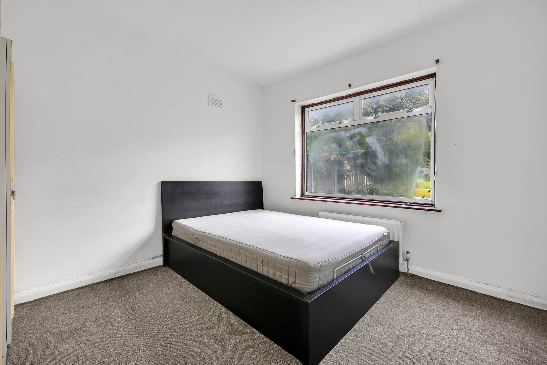 Kettlebaston Road, Leyton, E10, Image 9