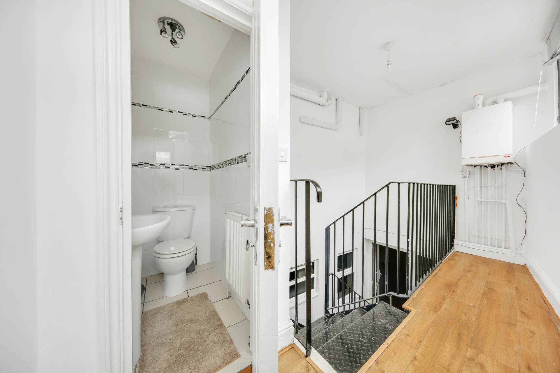 Capworth Street, Leyton, E10, Image 12