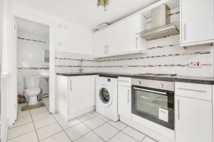 Capworth Street, Leyton, E10, Image 6