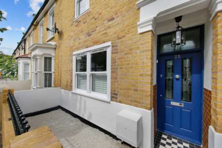 Pearcroft Road, Leytonstone, E11