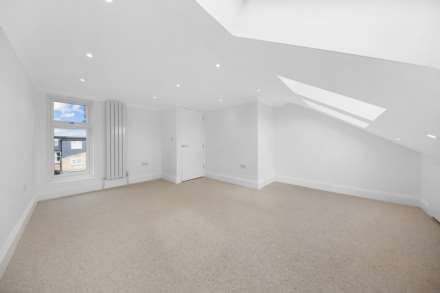 Pearcroft Road, Leytonstone, E11, Image 21