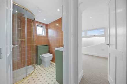 Pearcroft Road, Leytonstone, E11, Image 23