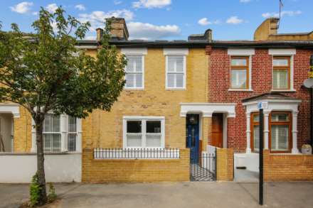 Pearcroft Road, Leytonstone, E11, Image 28