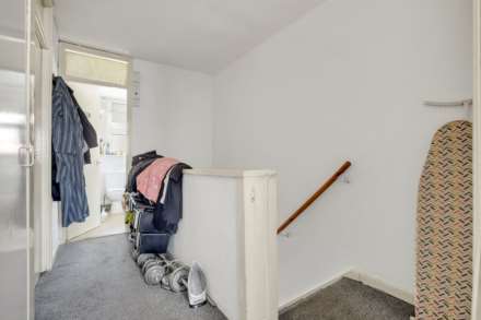 Russel Court, Leyton, E10, Image 12